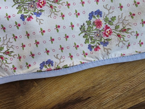 Vintage laura ashley - laura,