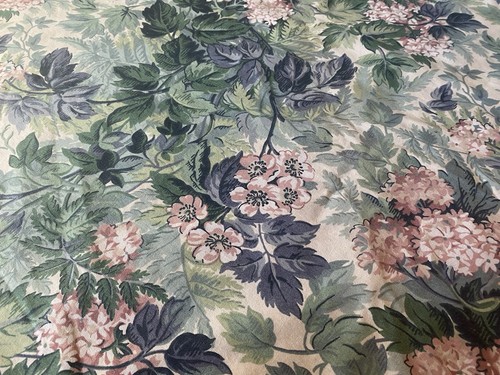 Laura ashley tablecloth - laura,