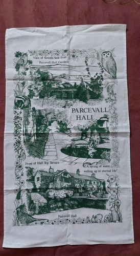 Parcevall hall laura - -by,