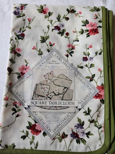 Laura ashley square strawberry - laura,
